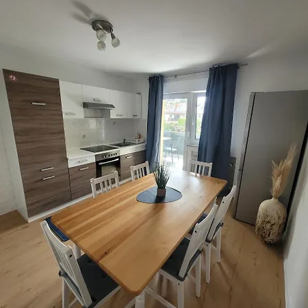 Anna Naehe Schwetzingen-hockenheim 3 Mit Balkon * Oftersheim