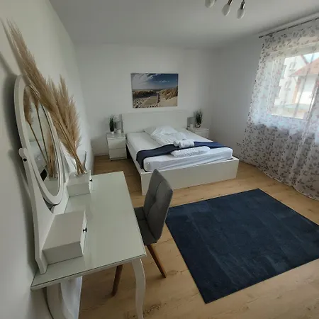 Grosse,schoene Naehe Schwetzingen-hockenheim 3 Mit Balkon *