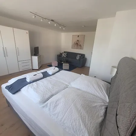 Grosse,schoene Naehe Schwetzingen-hockenheim 3 Mit Balkon